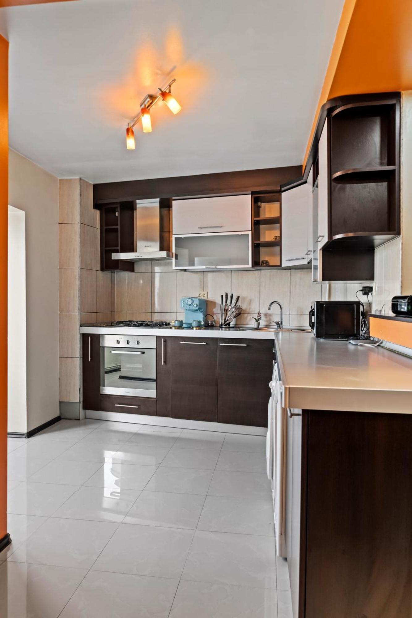 4 Rooms Unirii 47 Бухарест Екстер'єр фото